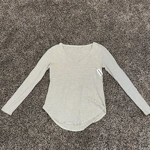 Old Navy Women’s “relaxed” long sleeve size S